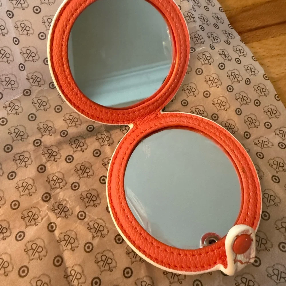 Roller Rabbit Blind Box Compact Mirror - Picture 2 of 5